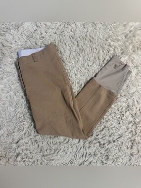 Women’s Size 34R Tan HR Farm Full Seat Horseback Riding Breeches. Light stain.